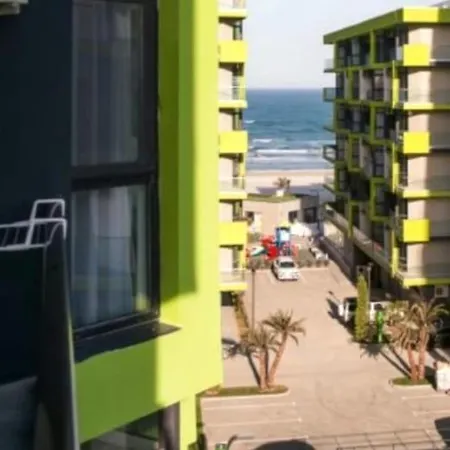 Beach Front Boutique Prima Linie La Mare Piscina & Parking Apartment