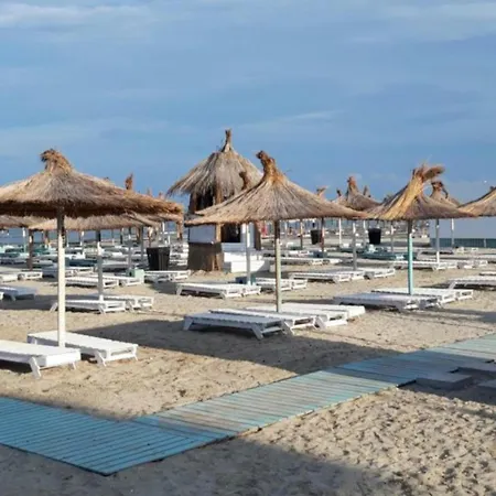 Beach Front Boutique Prima Linie La Mare Piscina & Parking *